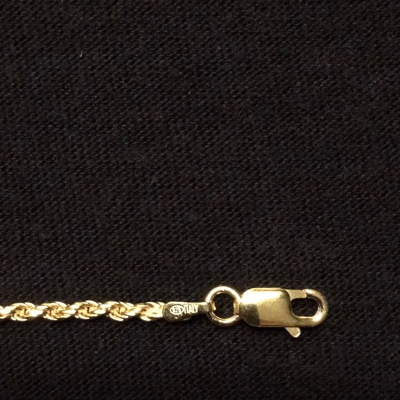 Gold Rope Chain 2mm and Medallion Jesus Pendant - Picture 6 of 11